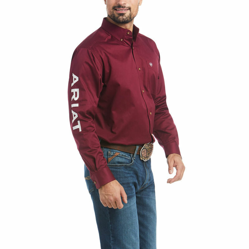 Men's Ariat Twill Classic Fit Shirt in Burgundy