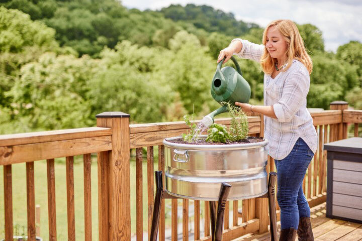 Tarter Gate Round 23 Gallon Tank With Handles