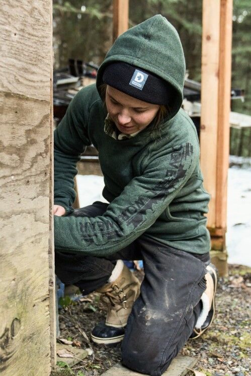 Dovetail Work Wear Women's Anna Pullover Hoodie in Forest