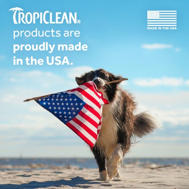 TropiClean Berry Breeze Deodorizing Spray for Pets, 8-Oz