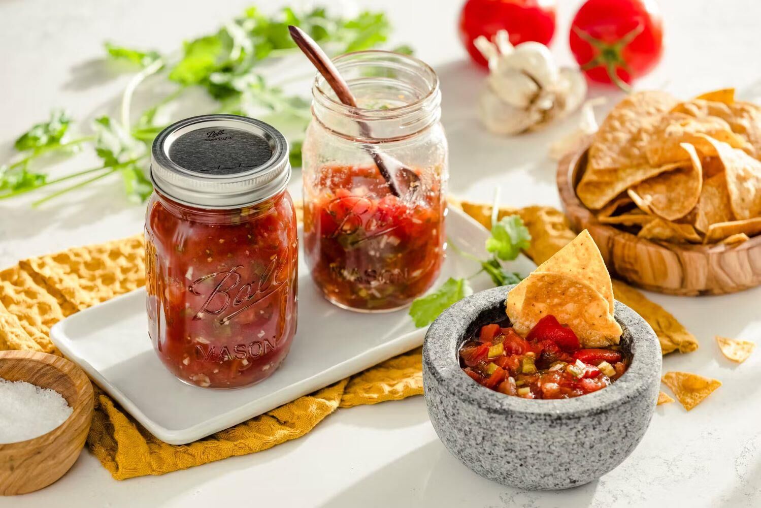 Ball Mason Jars & Lids Regular Mouth, 16-Oz, 12-Pk