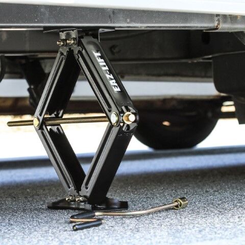 Camco Eaz-Lift 7500-Lb Trailer Scissor Jack Set, 24-In