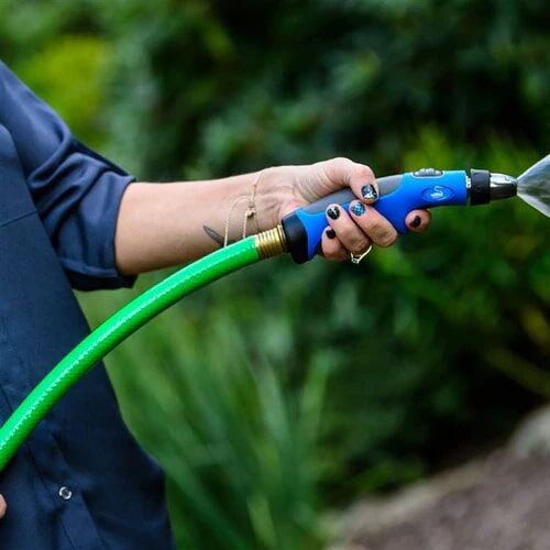 Swan WeatherFLEX Hose, 300 PSI, 5/8-In x 100-Ft