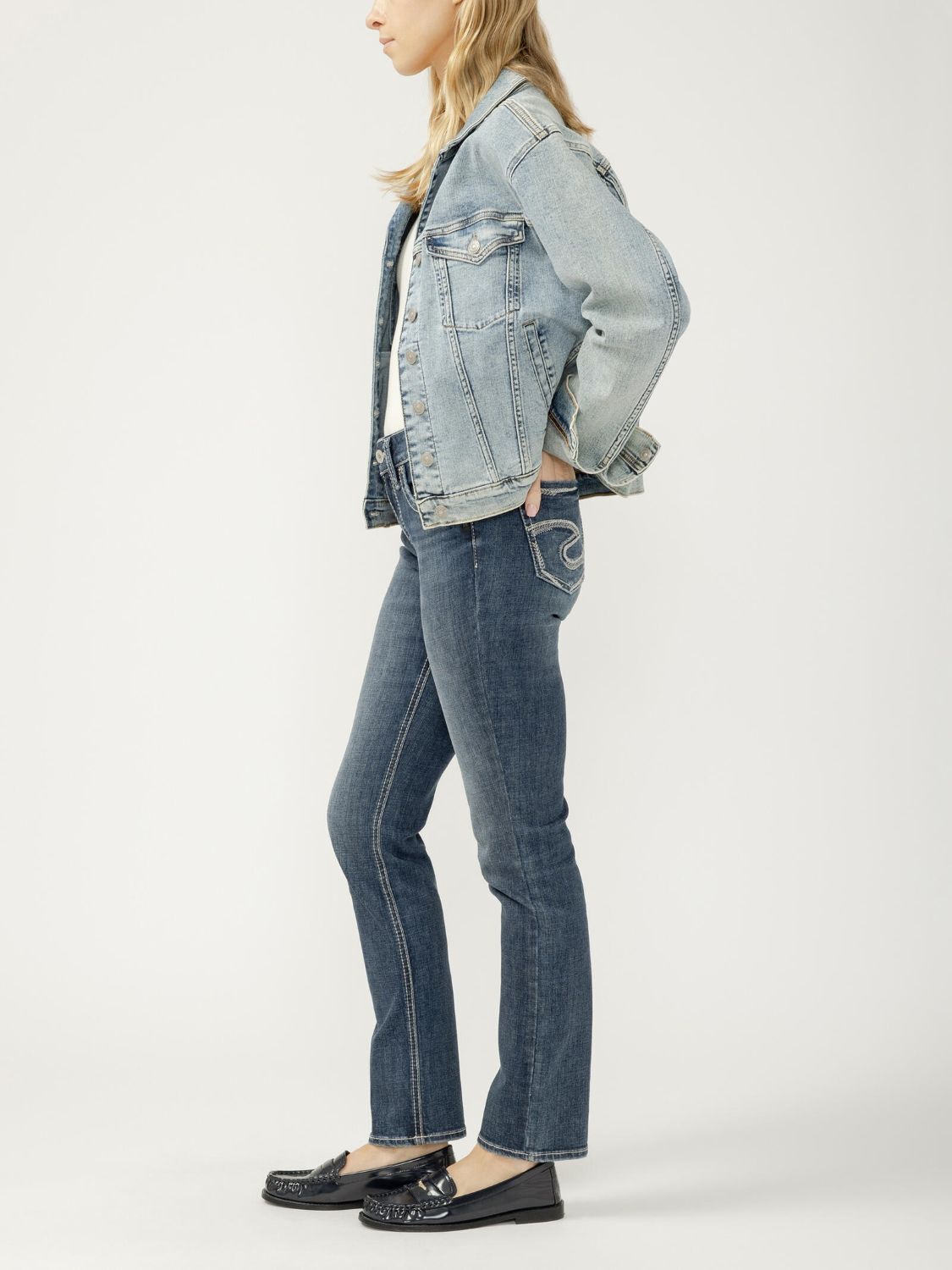 Silver Jeans Co. Women's Suki Mid Rise Straight Leg Jeans