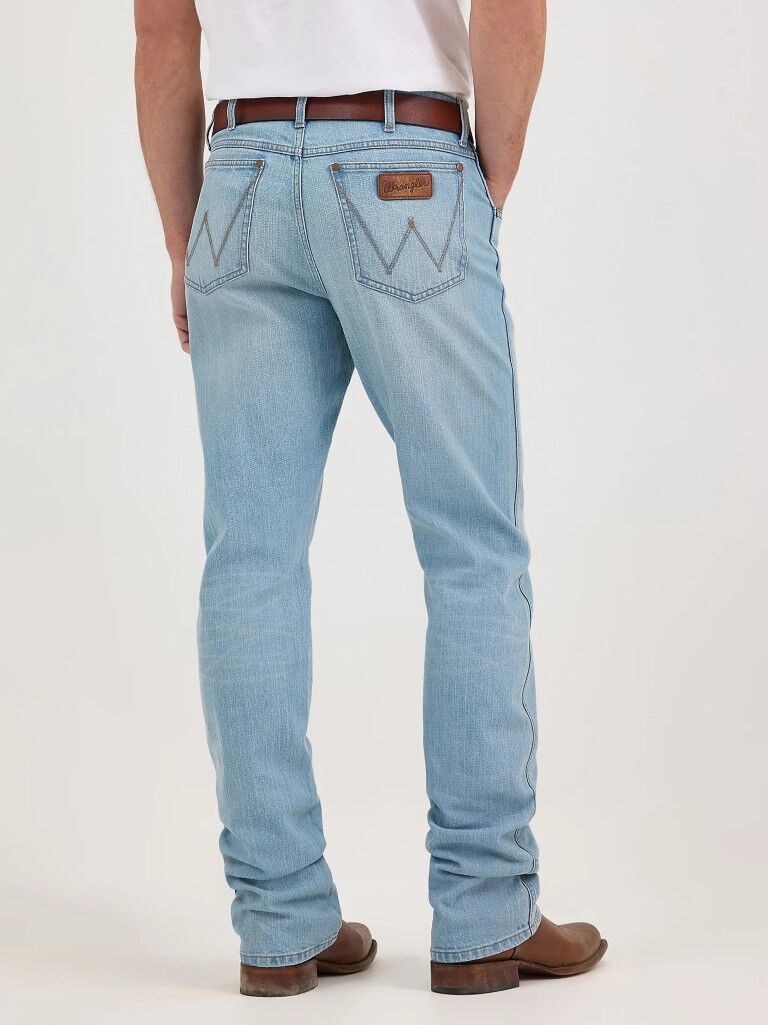 Wrangler Men's Retro Relaxed Fit Bootcut Jean
