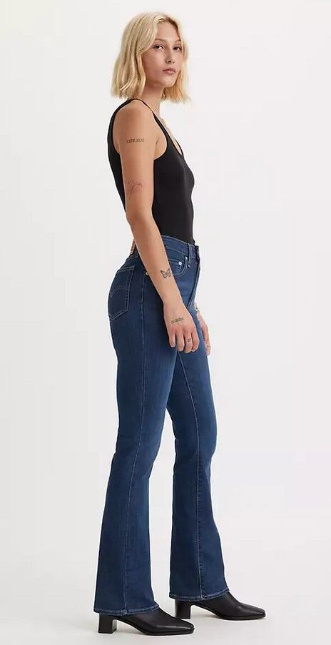 Levi's Women's 725 High Rise Bootcut Jeans in Lapis Dark Horse