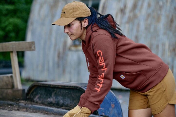 Carhartt Women's Relaxed Fit Midweight Logo Sleeve Graphic Hoodie in Barnwood