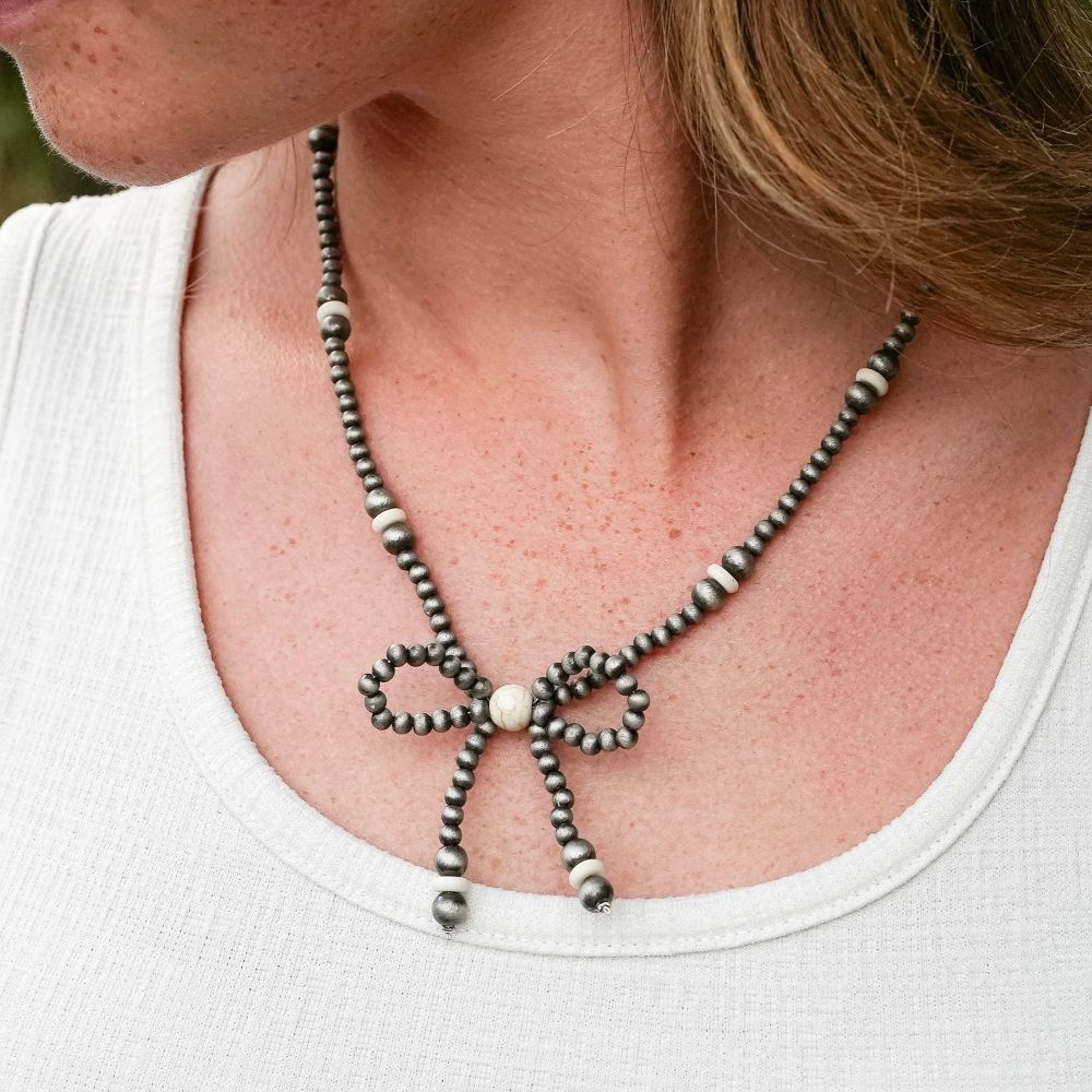 Wyo-Horse Women's Simple Navajo Pearl and Bow Necklace