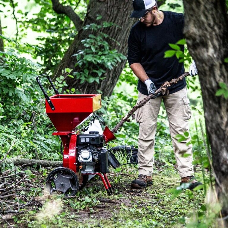 Earthquake K32 Chipper Shredder With 212Cc Viper Engine