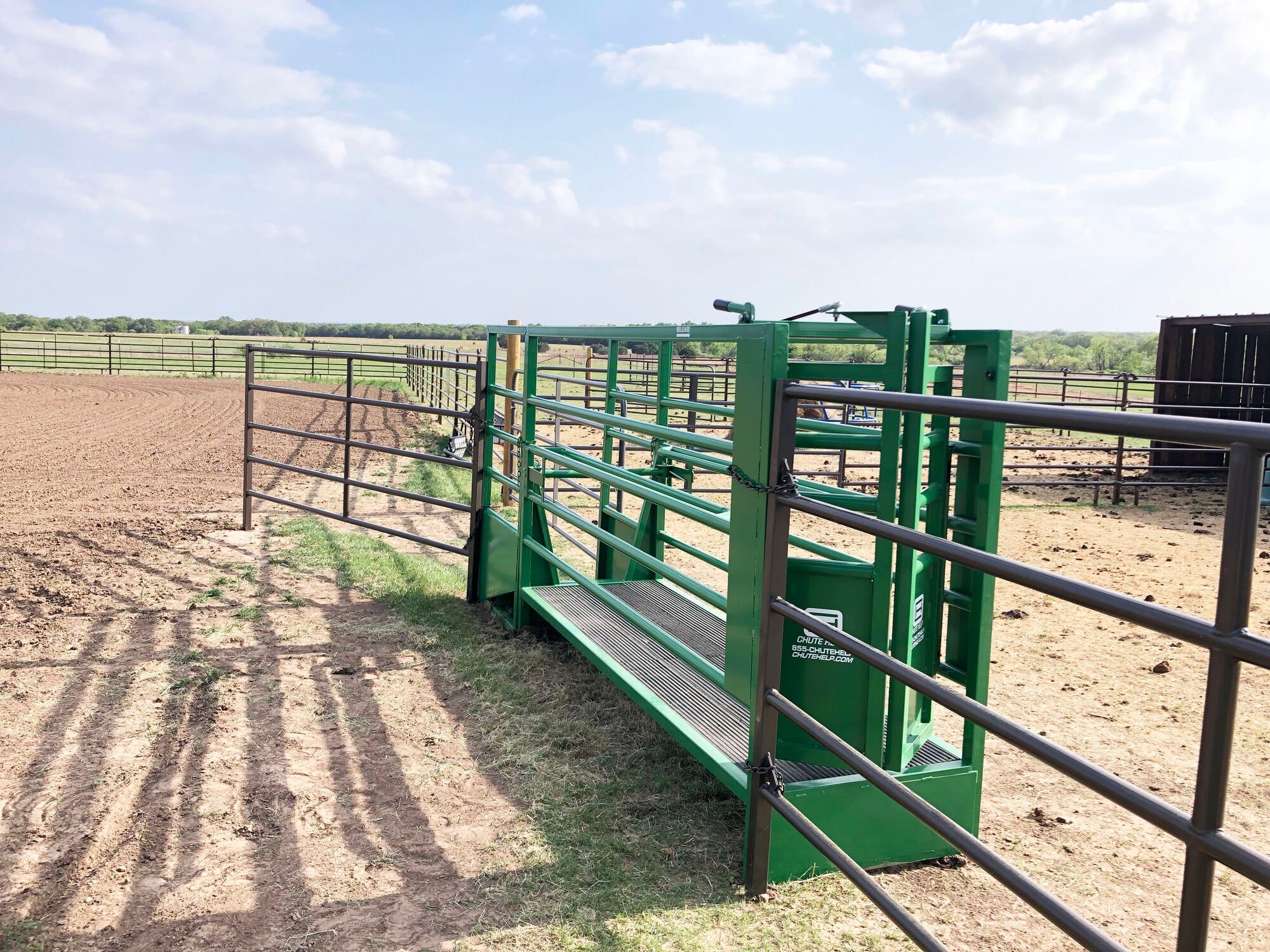Chute Help Easy Exit Left Stripping Chute With Ramp