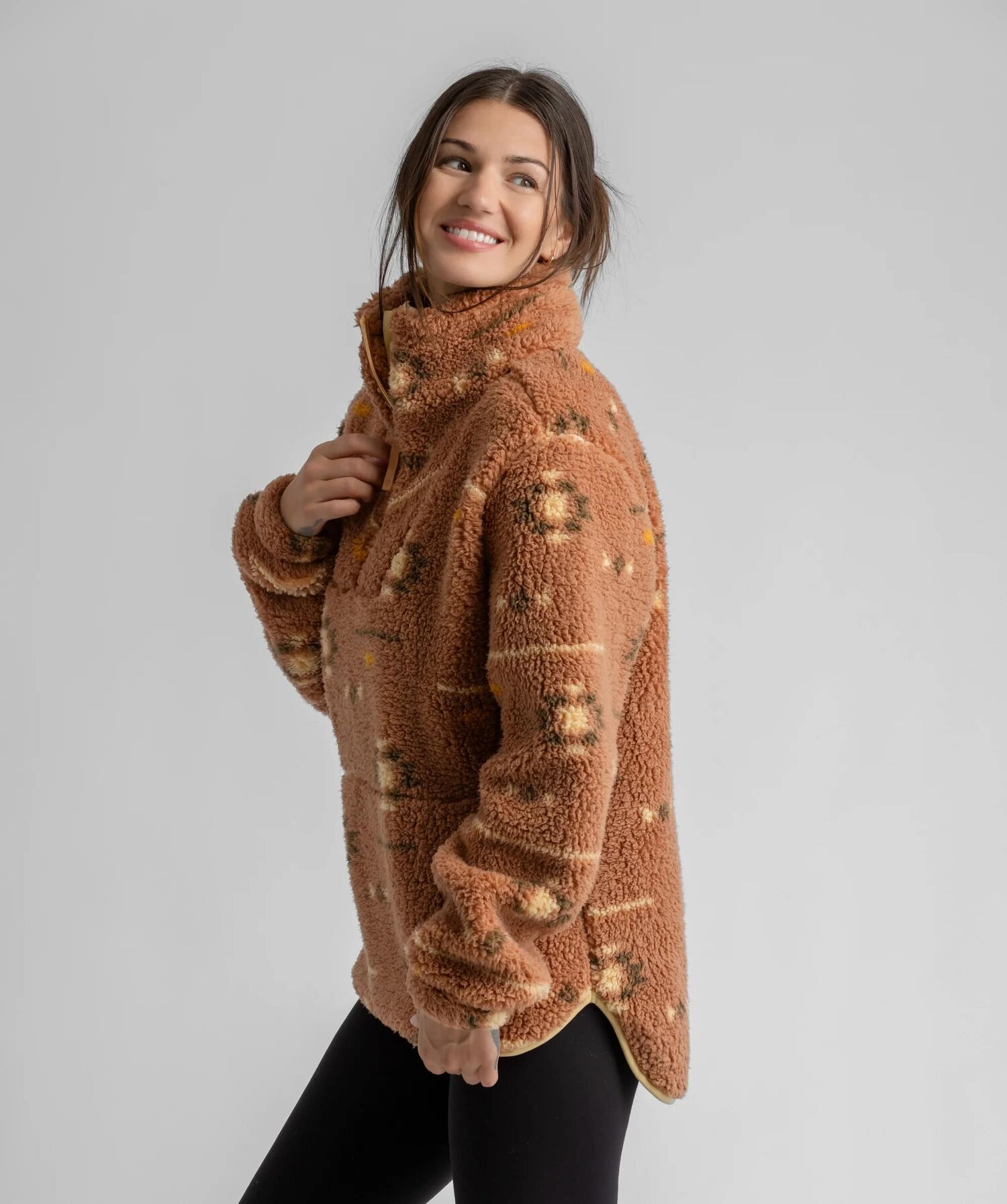Liv Outdoor Women's Ainsley Plush Sherpa Pullover