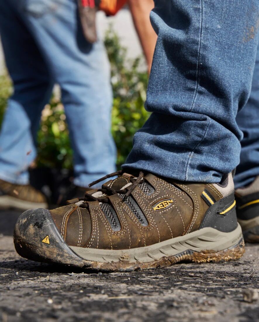 Keen Men's Flint II Soft Toe Shoe
