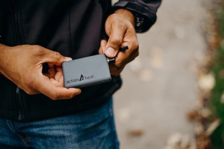 ActionHeat 5-Volt 6000-mAh Power Bank Kit