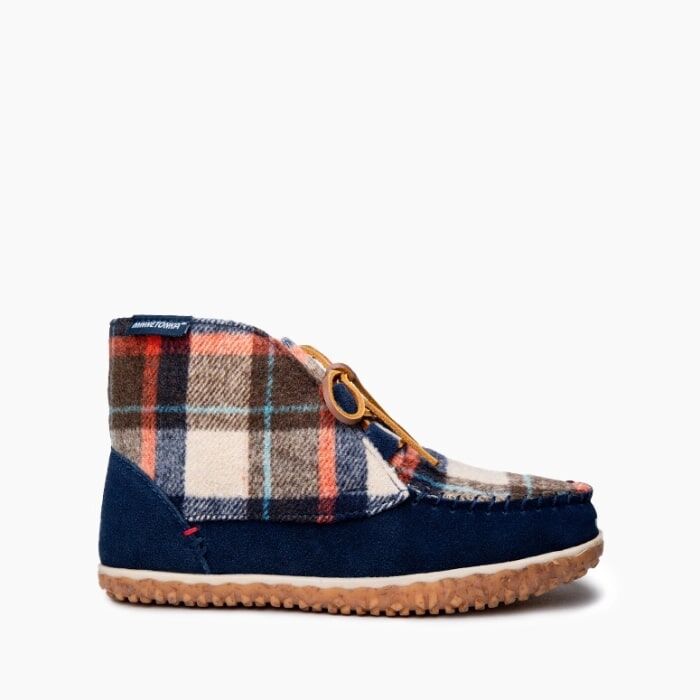 Minnetonka Women's Torrey Slipper in Dark Navy Plaid