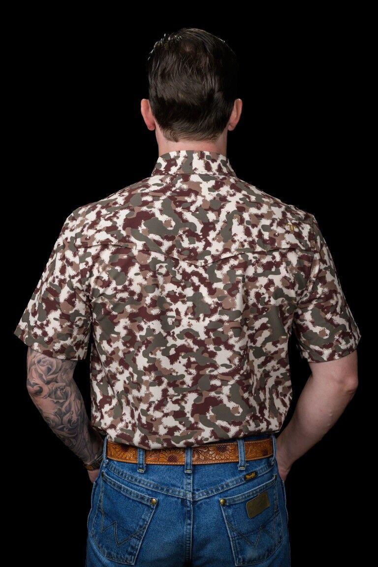 Ferrell Men's Camo Lite Short Sleeve Snap Shirt