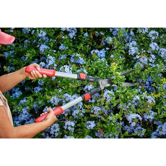 Corona Extendable Hedge Shears with ComfortGEL Grip, 8-In Blade, 17-In Handle