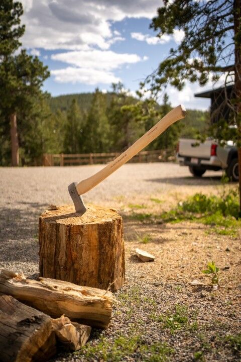 Black Diamond Michigan Axe With Hickory Handle, 4-Lb