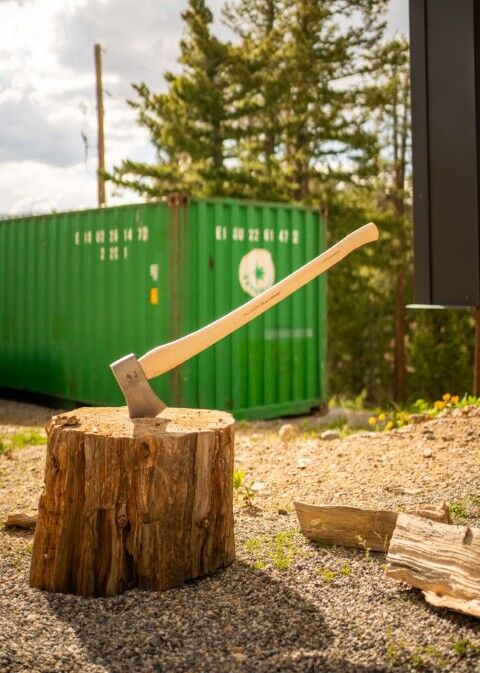 Black Diamond Michigan Axe With Hickory Handle, 4-Lb