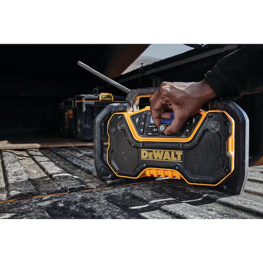 DEWALT 12-V Max/ 20-V Max Cordless/Corded Jobsite Bluetooth Radio (Tool Only)