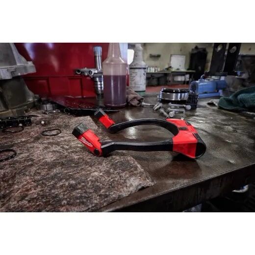 Milwaukee RedLithium USB Rechargeable Neck Light, 400-Lm