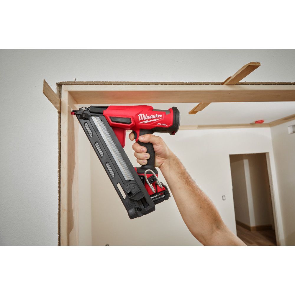 Milwaukee M18 Fuel Finish Nailer, 15-Gauge (Tool Only)