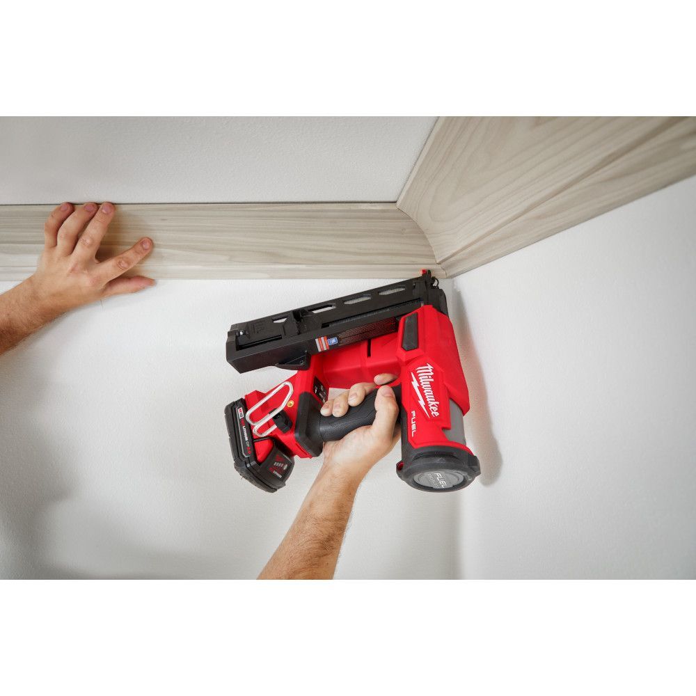 Milwaukee M18 Fuel Angled Finish Nailer, 16-Gauge