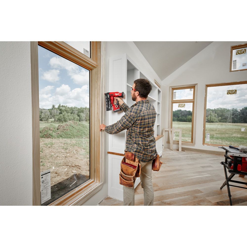 Milwaukee M18 Fuel Angled Finish Nailer, 16-Gauge