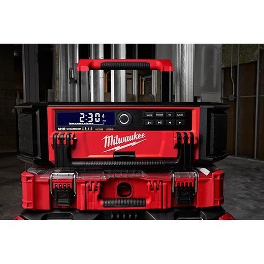 Milwaukee M18 Corded Packout Jobsite Radio/Charger