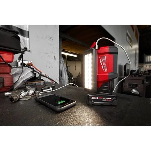 Milwaukee M12 ROVER Service and Repair Flood Light with USB Charging