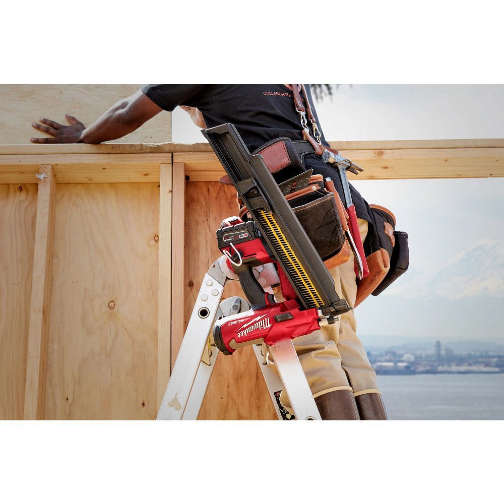 Milwaukee M18 Fuel 21° Framing Nailer Extended Capacity Magazine