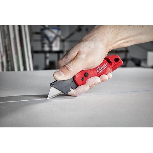 Milwaukee Drywall Utility Blades With Dispenser, 50-Ct
