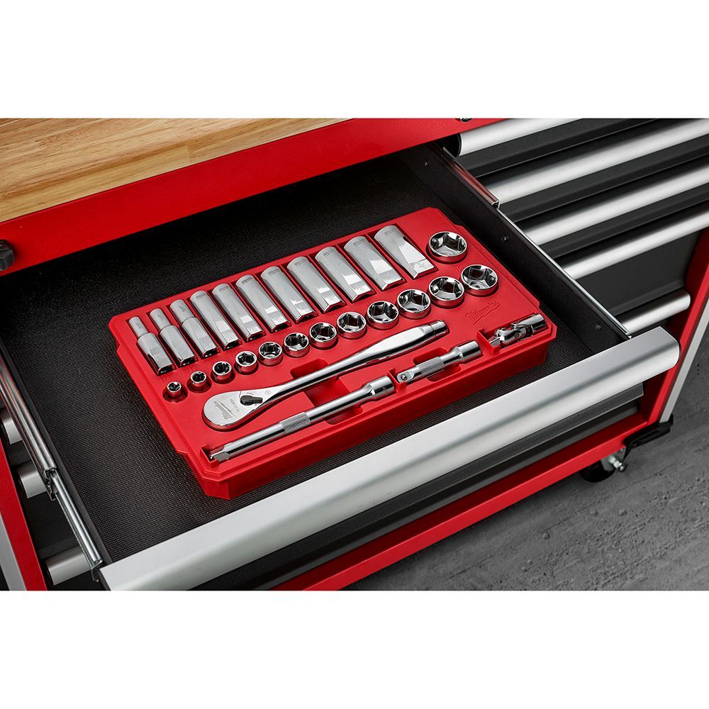 Milwaukee 3/8-In Drive Ratchet & SAE Socket Set, 28-Pc
