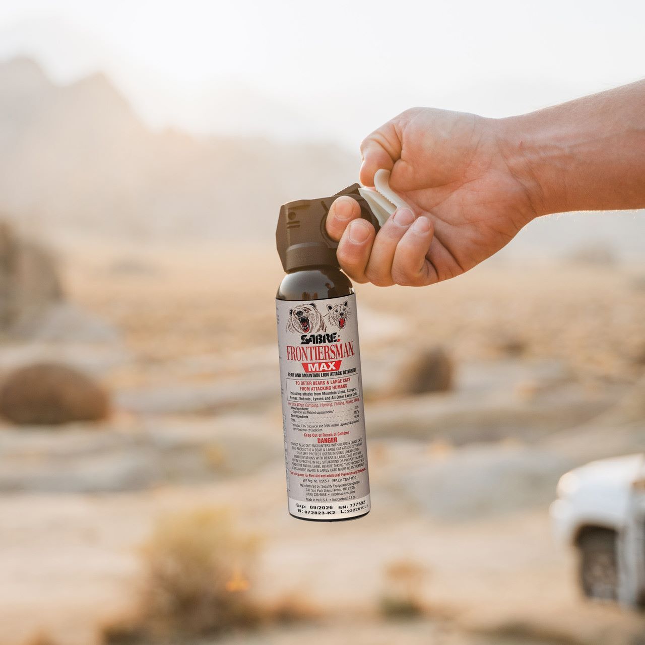 Sabre Frontiersman Max Bear & Mountain Lion Spray with Belt Holster, 7.9-Oz