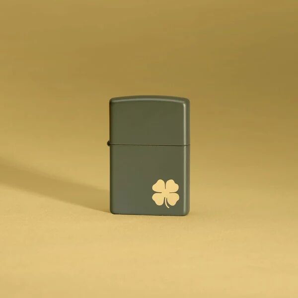 Zippo Four Leaf Clover Lighter