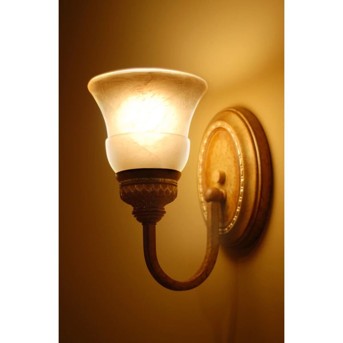 Feit Electric A19 9 Watt Soft White LED Light Bulb, 4-Pk