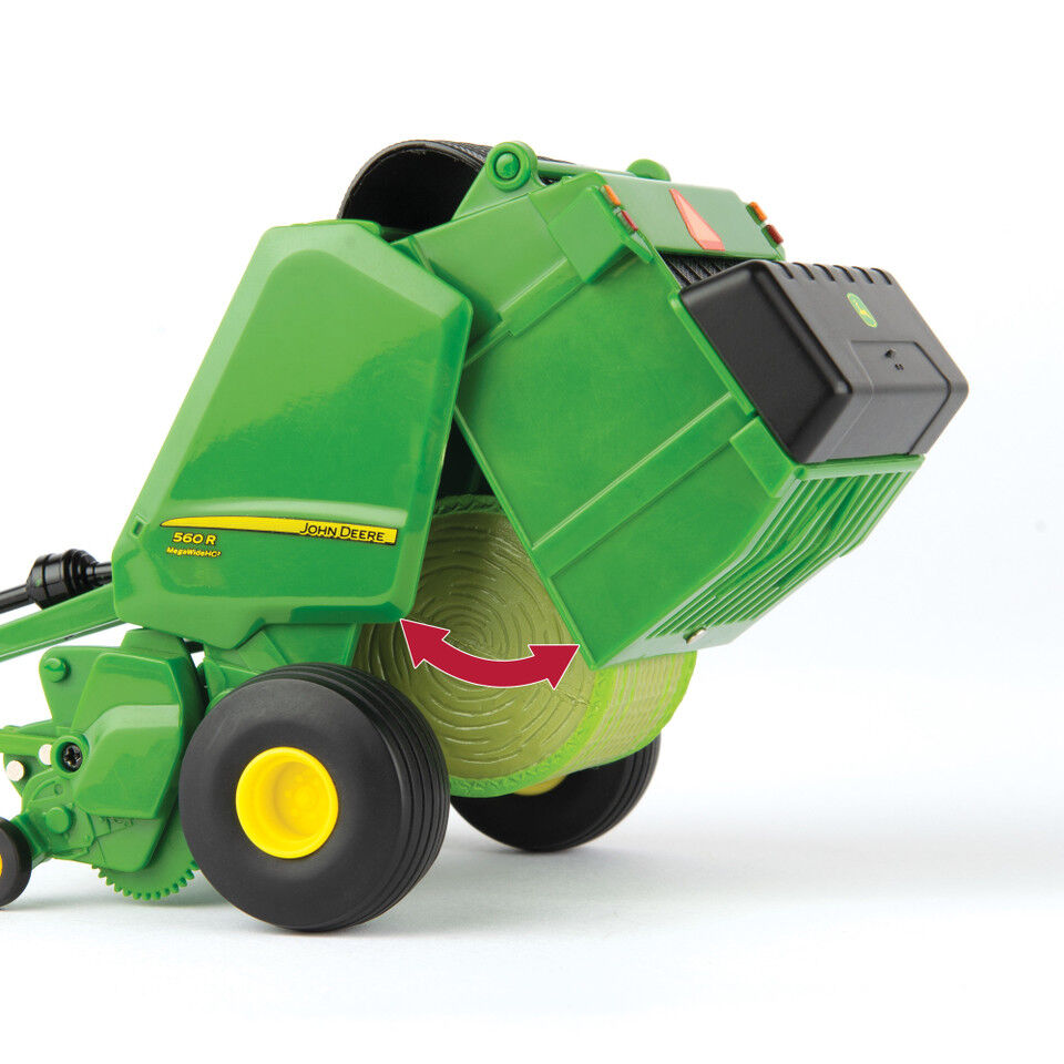 ERTL John Deere 1:32 Scale 7270R Tractor With 560R Baler And Round Bale Farm Toy Set