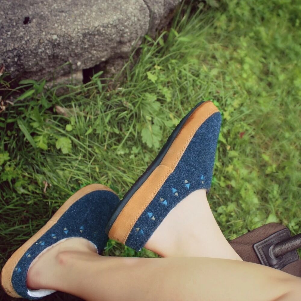 Women’s Geo Embroidered Hoodback Slippers