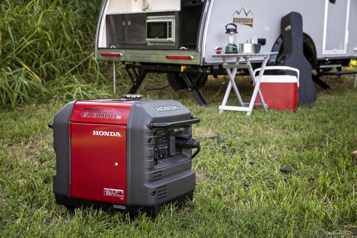 Honda EU3000iS 3000-Watt Portable Gas Electric Start Co-Minder Inverter Generator