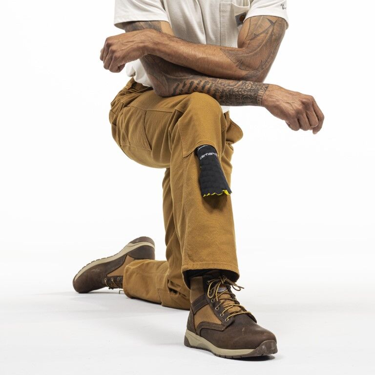 Carhartt Men's Relaxed Fit Rugged Flex Duck Utility Double-Knee Work Pant in Carhartt Brown