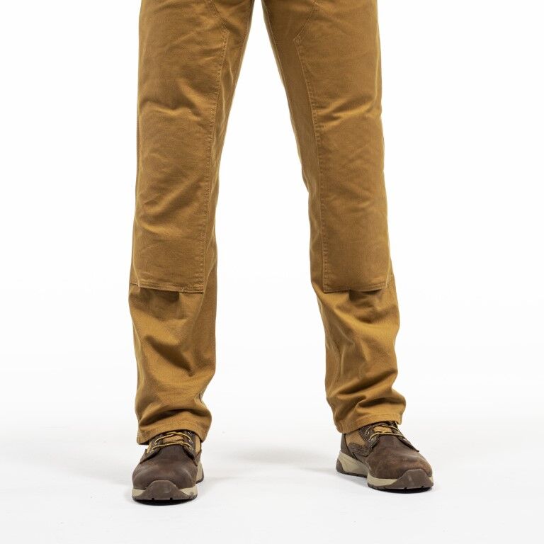 Carhartt Men's Relaxed Fit Rugged Flex Duck Utility Double-Knee Work Pant in Carhartt Brown