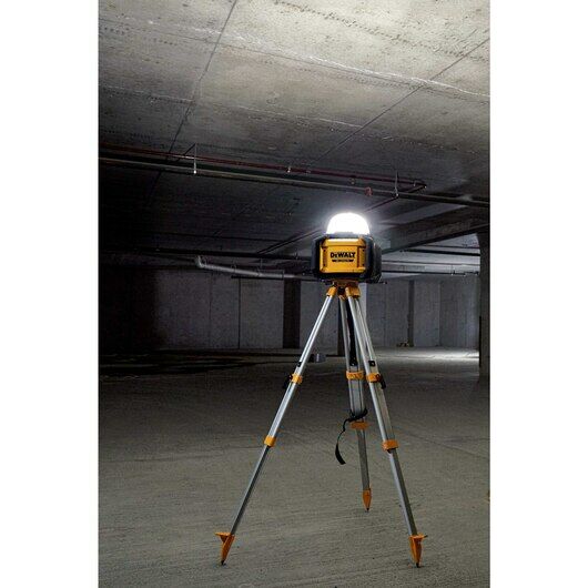 DEWALT 20-V Max All-Purpose Work Light, 5000-Lm (Tool Only)
