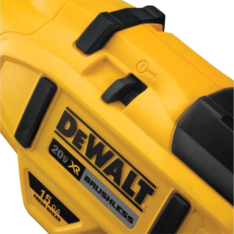 DEWALT 20-V Max XR Angled Finish Nailer, 15-Gauge (Tool Only)