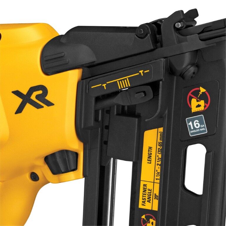 DEWALT 20-V Max XR Angled Finish Nailer Kit, 16-Gauge
