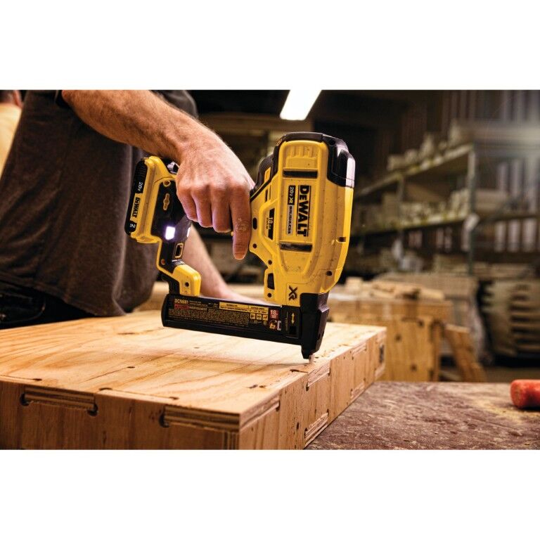 DEWALT 20-V Max XR Narrow Crown Stapler, 18-Gauge (Tool Only)