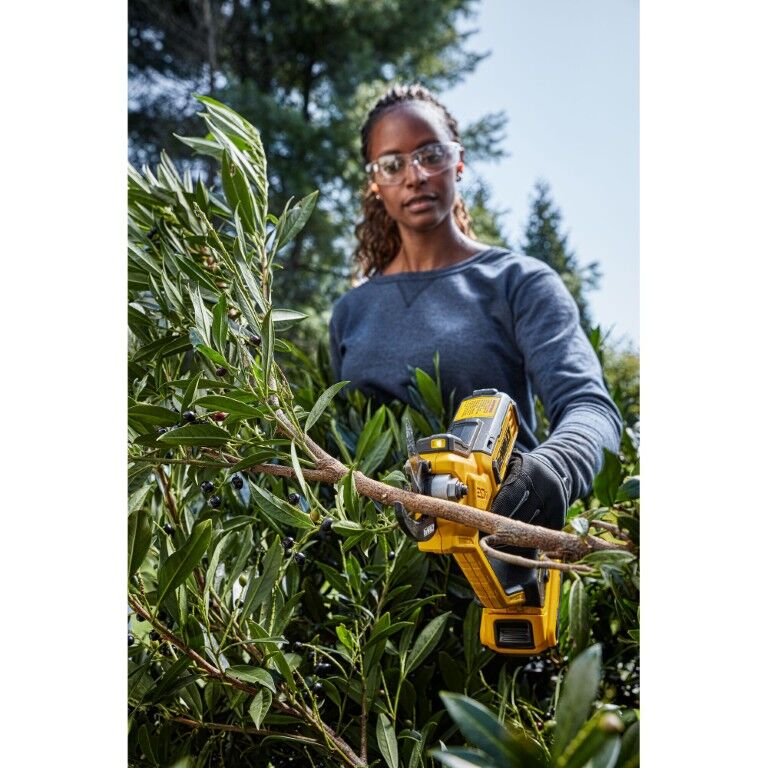 DEWALT 20-V Max Battery Powered Pruner, 1 1/2 in. (Tool Only)