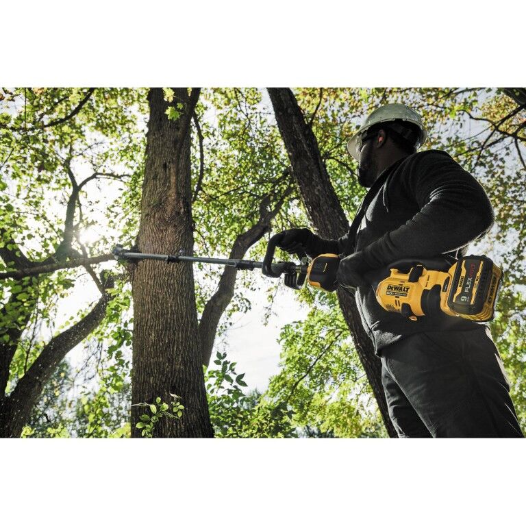 60V MAX* 17-In Brushless Attachment Capable String Trimmer Kit