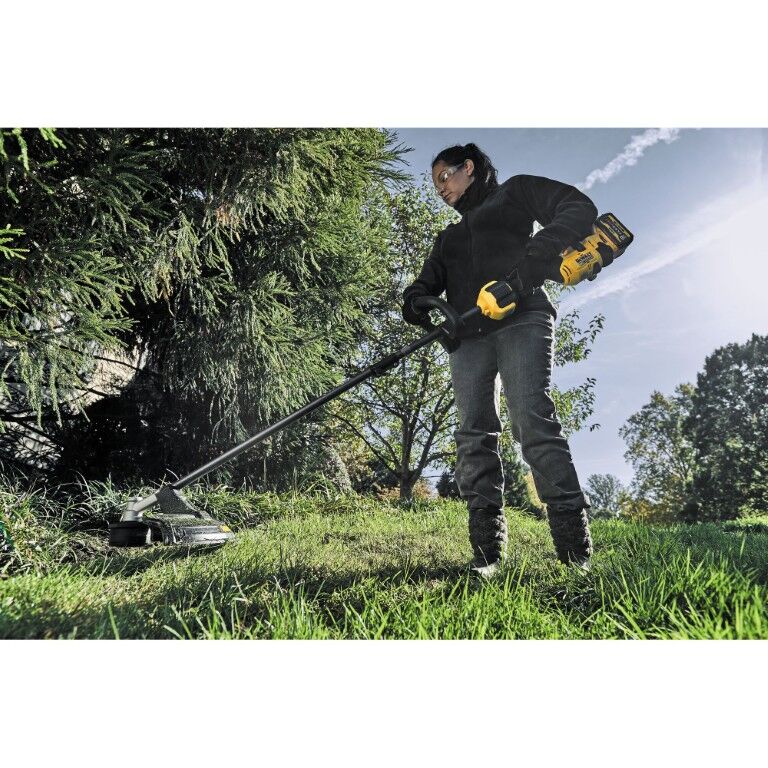 60V MAX* 17-In Brushless Attachment Capable String Trimmer Kit