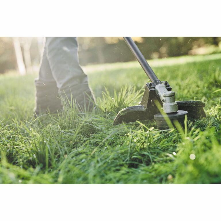 60V MAX* 17-In Brushless Attachment Capable String Trimmer Kit