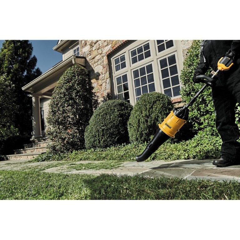 60V MAX* 17-In Brushless Attachment Capable String Trimmer Kit