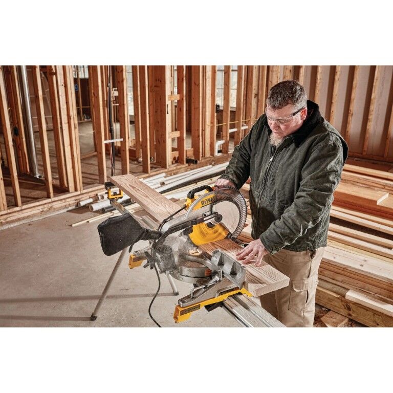 DEWALT Single-Bevel Compound Corded Miter Saw, 12-In